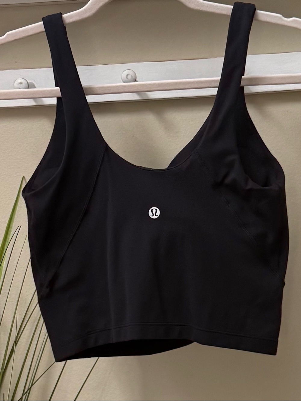 Lululemon Black Align Size 6 Crop Tank Top Shirt
🔥EUC